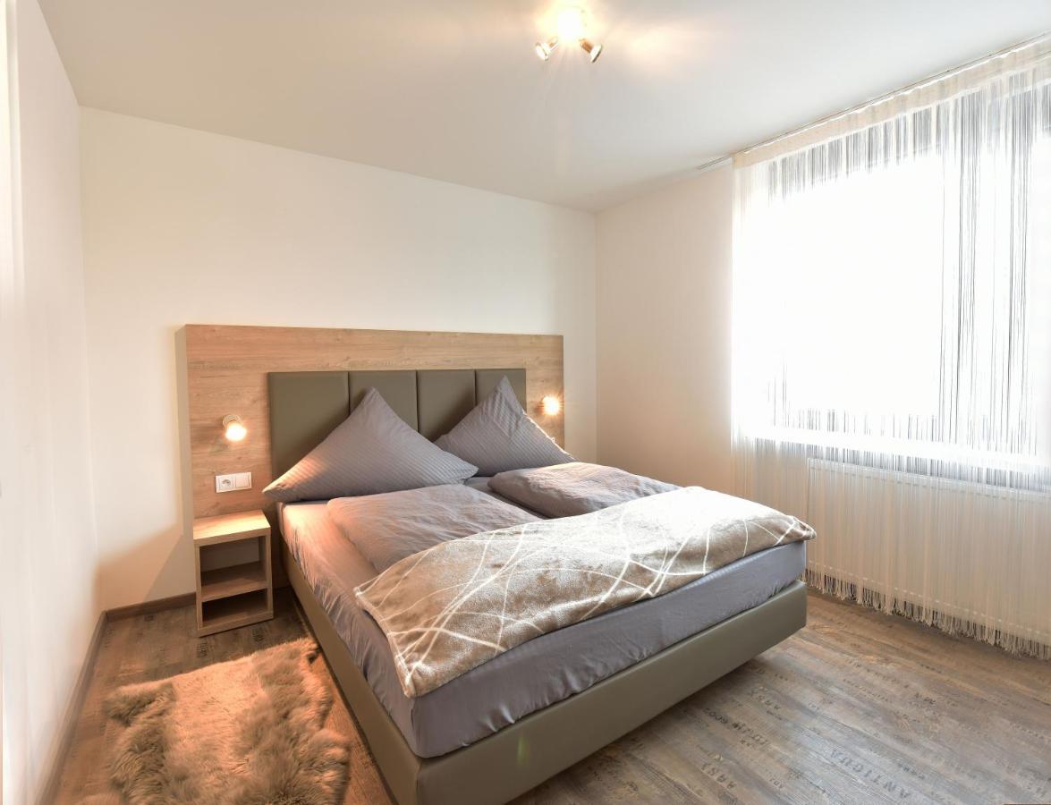 Bed & Breakfast 1a Gaestehaus Am Hafen Nuremberg